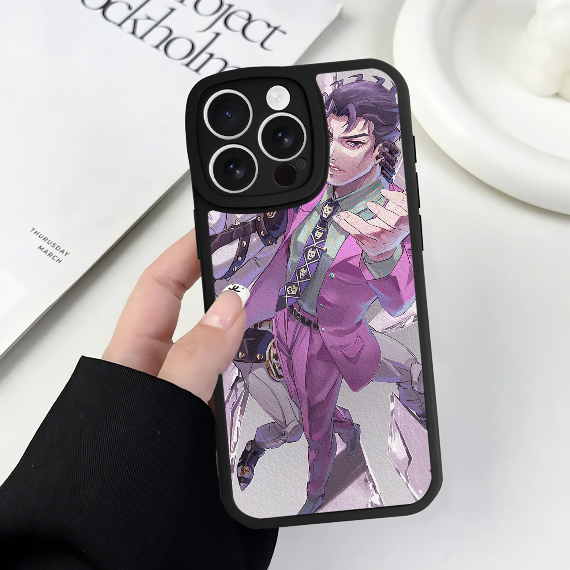 （画像用） ジョジョの奇妙な冒険 JoJo's Bizarre Adventure 【iPhone 16シリーズ対応】シリコンスマホケース（レザー調） 材質：シリコン